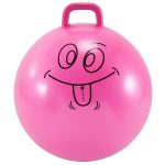 Utiliser son ballon sauteur dans le jardin